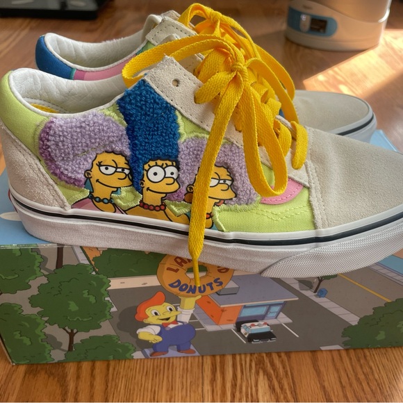 Vans x Simpsons Old Skool • W7 / EU37
Worn once • With box - Picture 5 of 10
